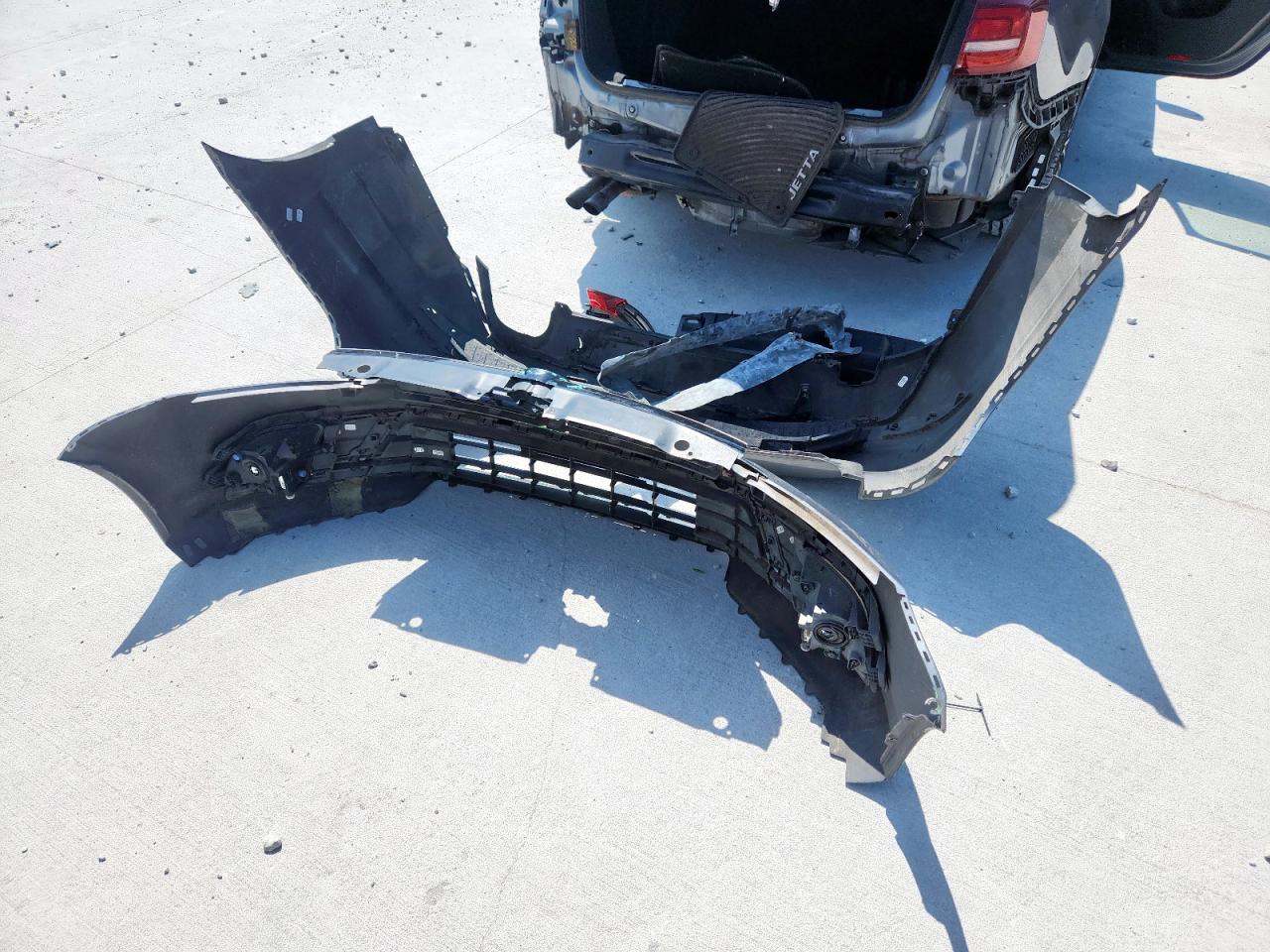 2016 Volkswagen Jetta Sport VIN: 3VWD17AJ0GM228132 Lot: 69685975