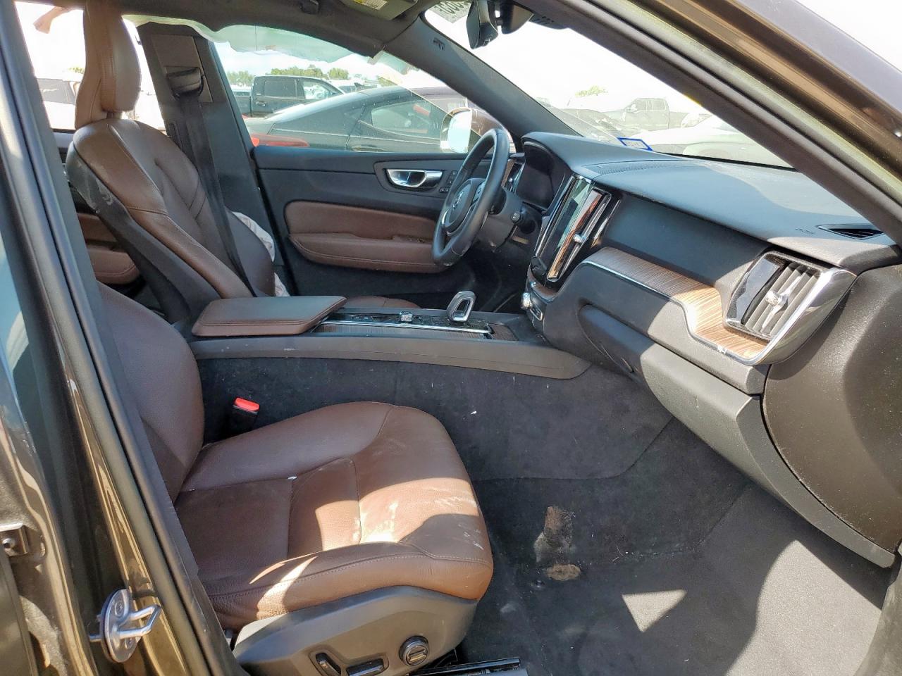 2022 Volvo Xc60 B5 Momentum VIN: YV4L12DK6N1086558 Lot: 70939885