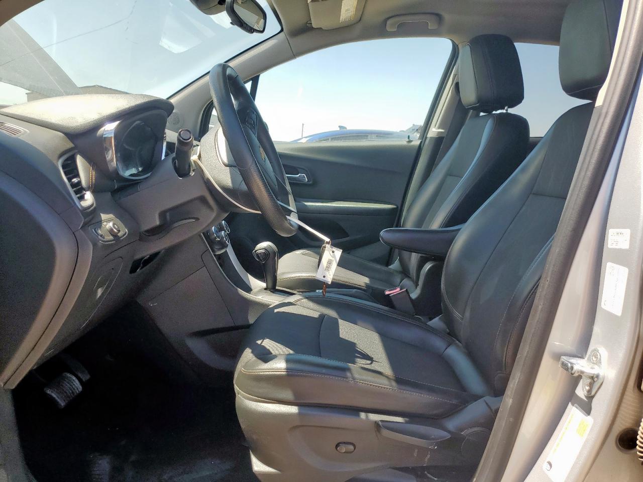 2021 Chevrolet Trax 1Lt VIN: KL7CJPSM9MB371958 Lot: 70209785