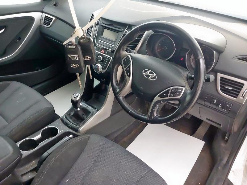 2015 HYUNDAI I30 SE