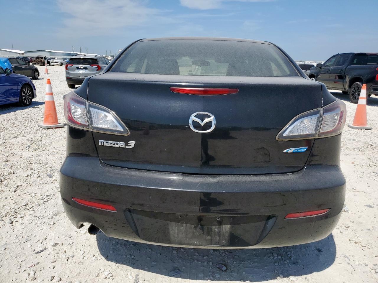 2013 Mazda 3 I VIN: JM1BL1UP8D1845532 Lot: 67264695