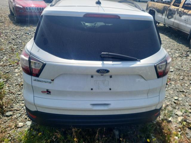 Паркетники FORD ESCAPE 2017 Белы