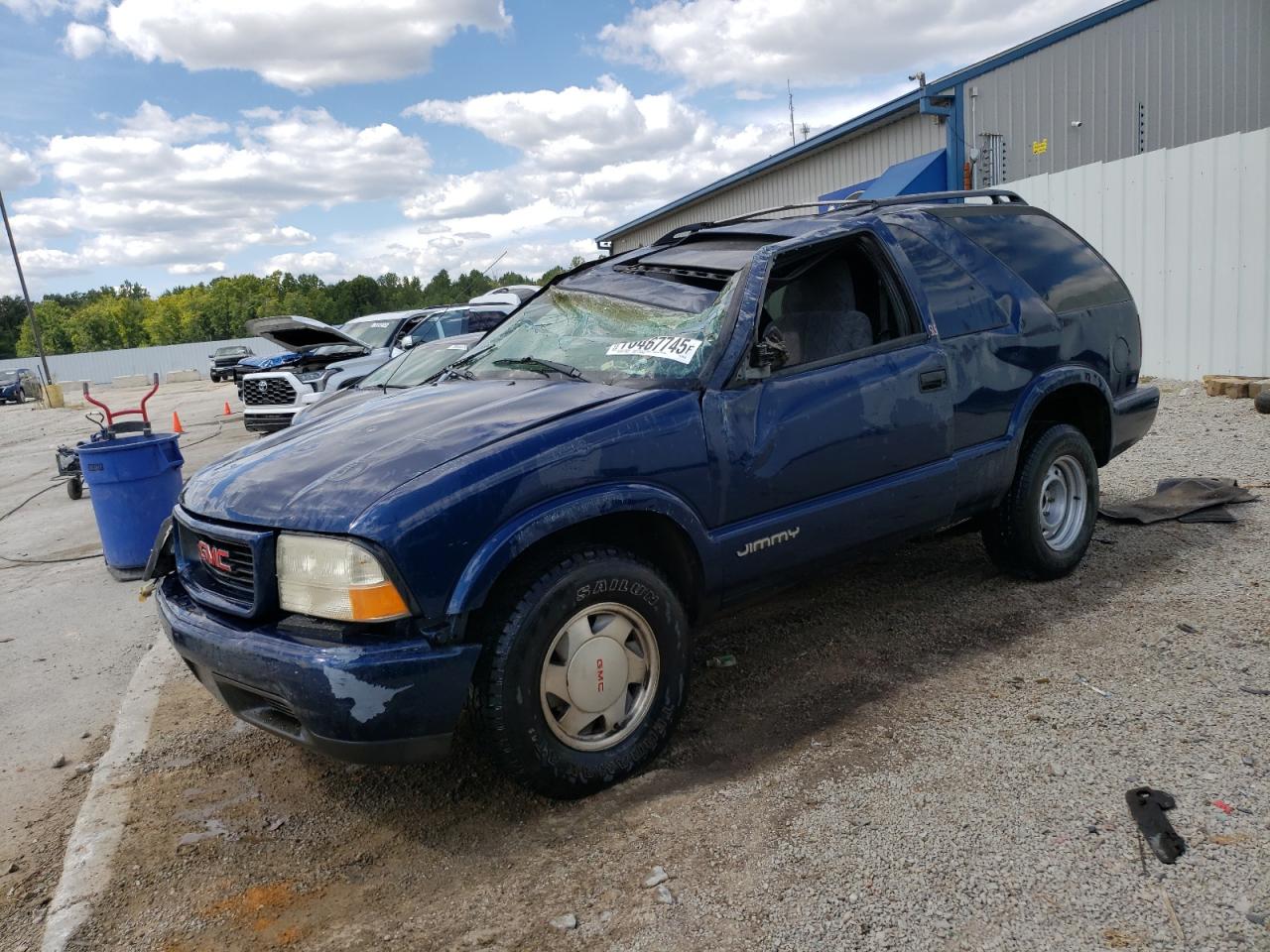 GMC JIMMY 2000. Lot# 70467745. VIN 1GKCS18WXYK260836. Photo 1