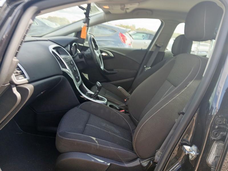 2015 VAUXHALL ASTRA SRI