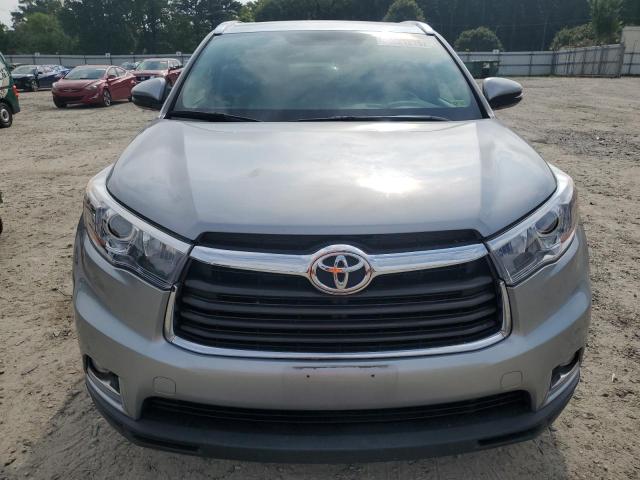  TOYOTA HIGHLANDER 2016 Серебристый