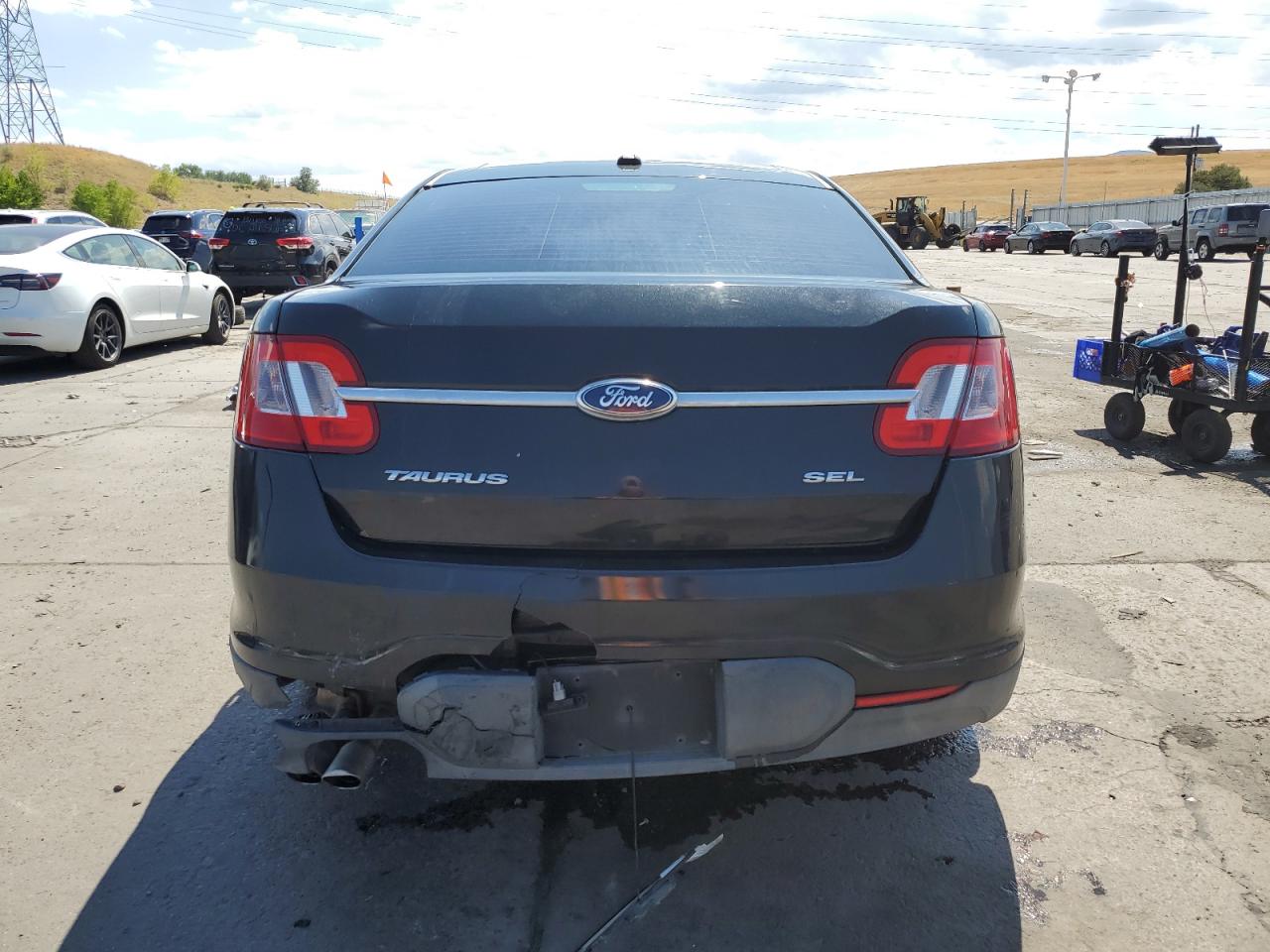 2011 Ford Taurus Sel VIN: 1FAHP2EWXBG157879 Lot: 68540735