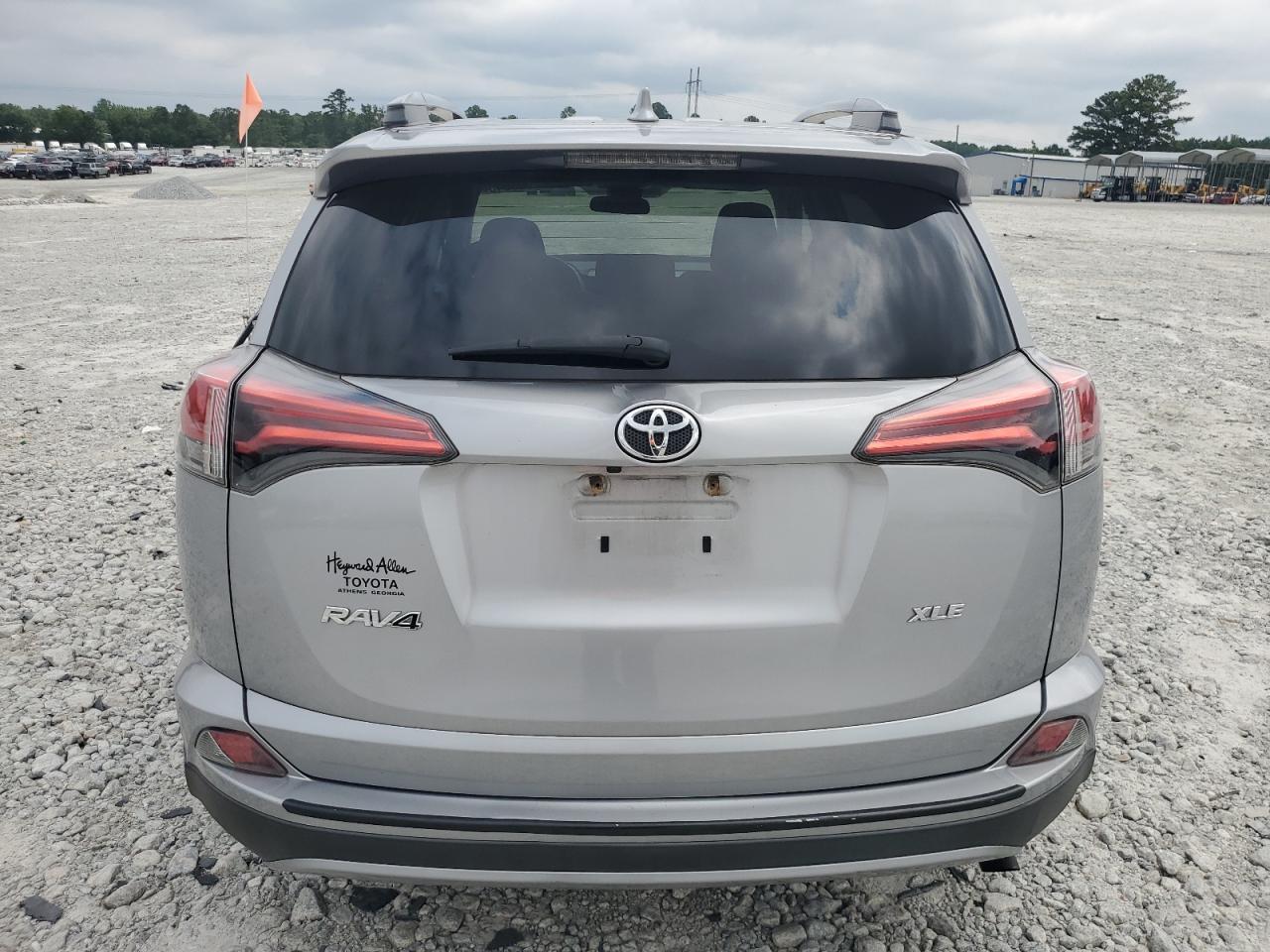 2017 Toyota Rav4 Xle VIN: 2T3WFREV7HW383198 Lot: 69629545