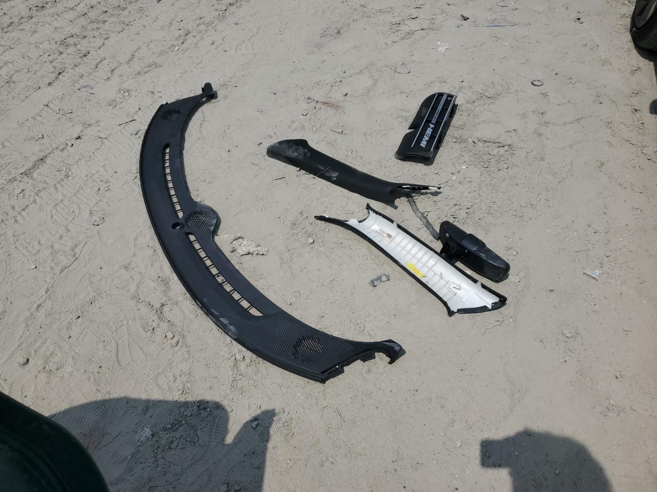 2016 Dodge Challenger Srt Hellcat VIN: 2C3CDZC92GH157510 Lot: 68040105