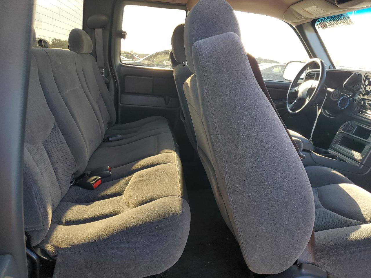 2005 Chevrolet Silverado C1500 VIN: 2GCEC19T751242828 Lot: 69985205