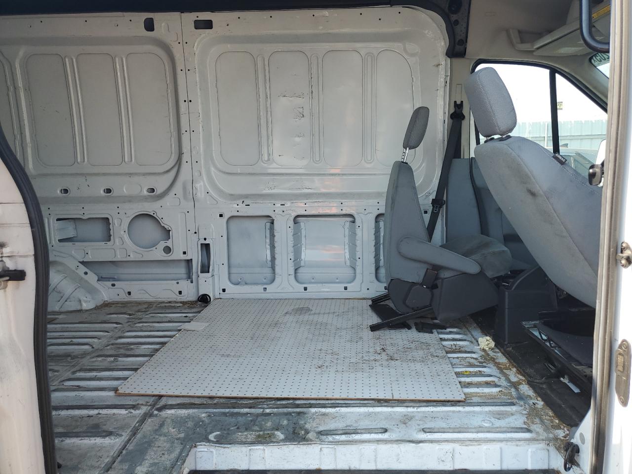 2019 Ford Transit T-250 VIN: 1FTYR2CG7KKA39852 Lot: 68401205