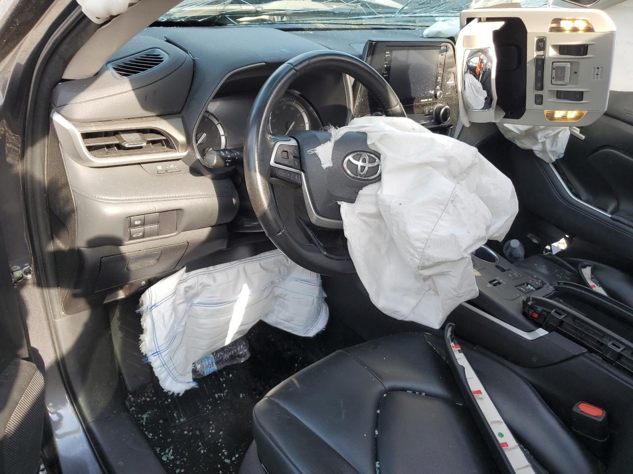 2022 Toyota Highlander Xle VIN: 5TDGZRAH6NS127675 Lot: 68018805