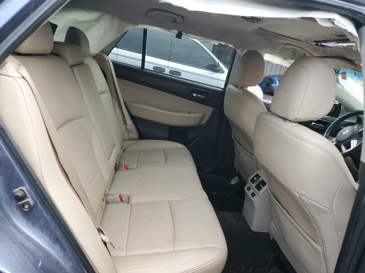 2015 Subaru Outback 3.6R Limited VIN: 4S4BSENC6F3330912 Lot: 70749635