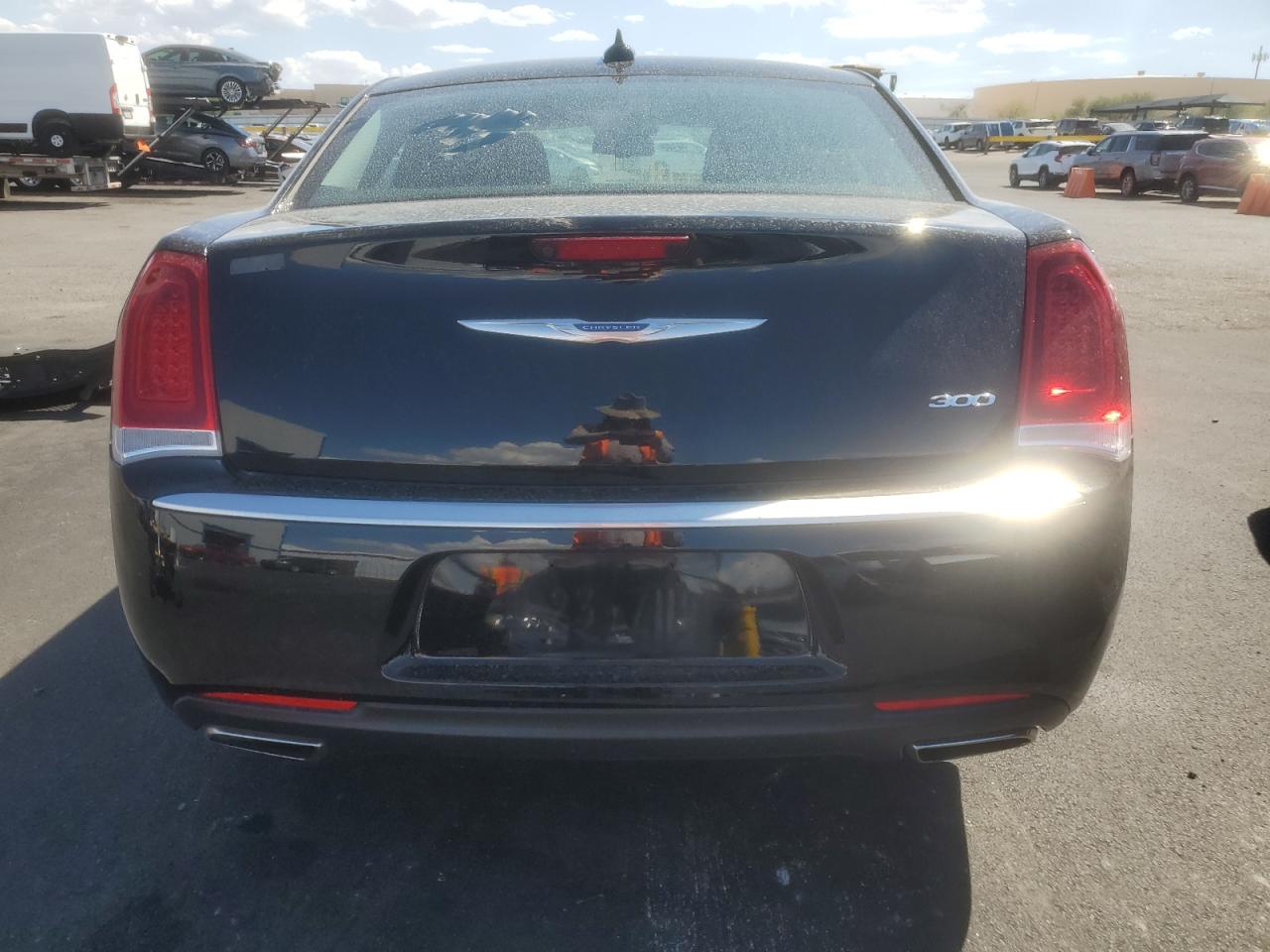 2020 Chrysler 300 Touring VIN: 2C3CCAAG2LH202929 Lot: 70671555