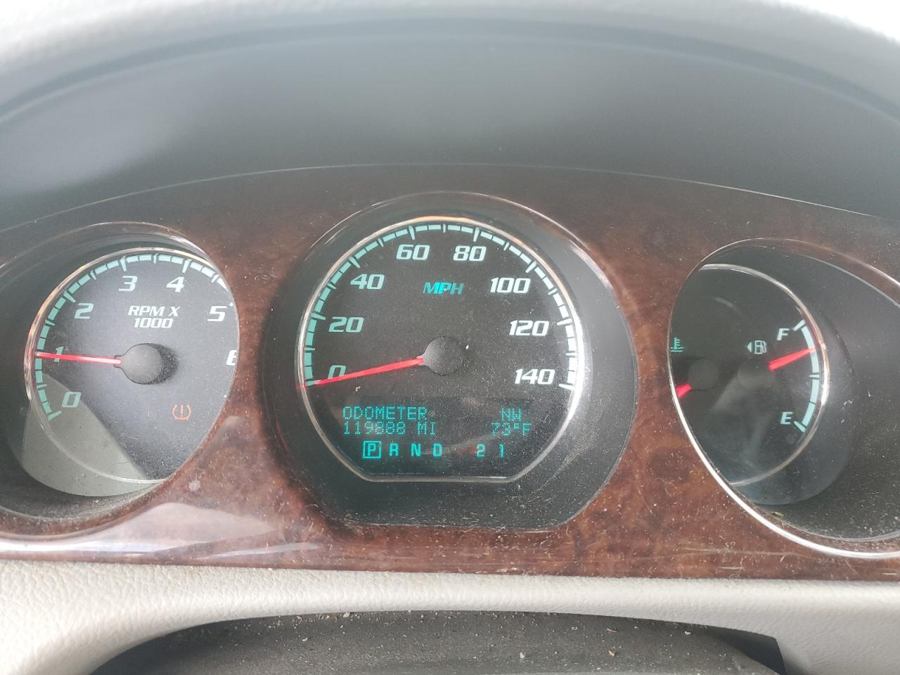 1G4HC5EM6BU125210 BUICK LUCERNE 2011 SILVER Photo 9