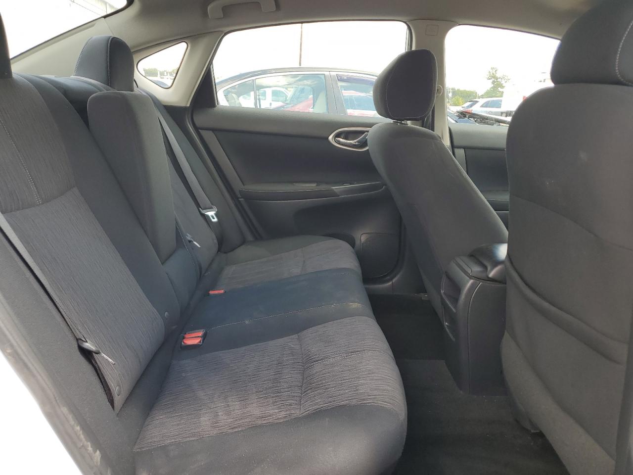 2015 Nissan Sentra S VIN: 3N1AB7APXFY275153 Lot: 70770245