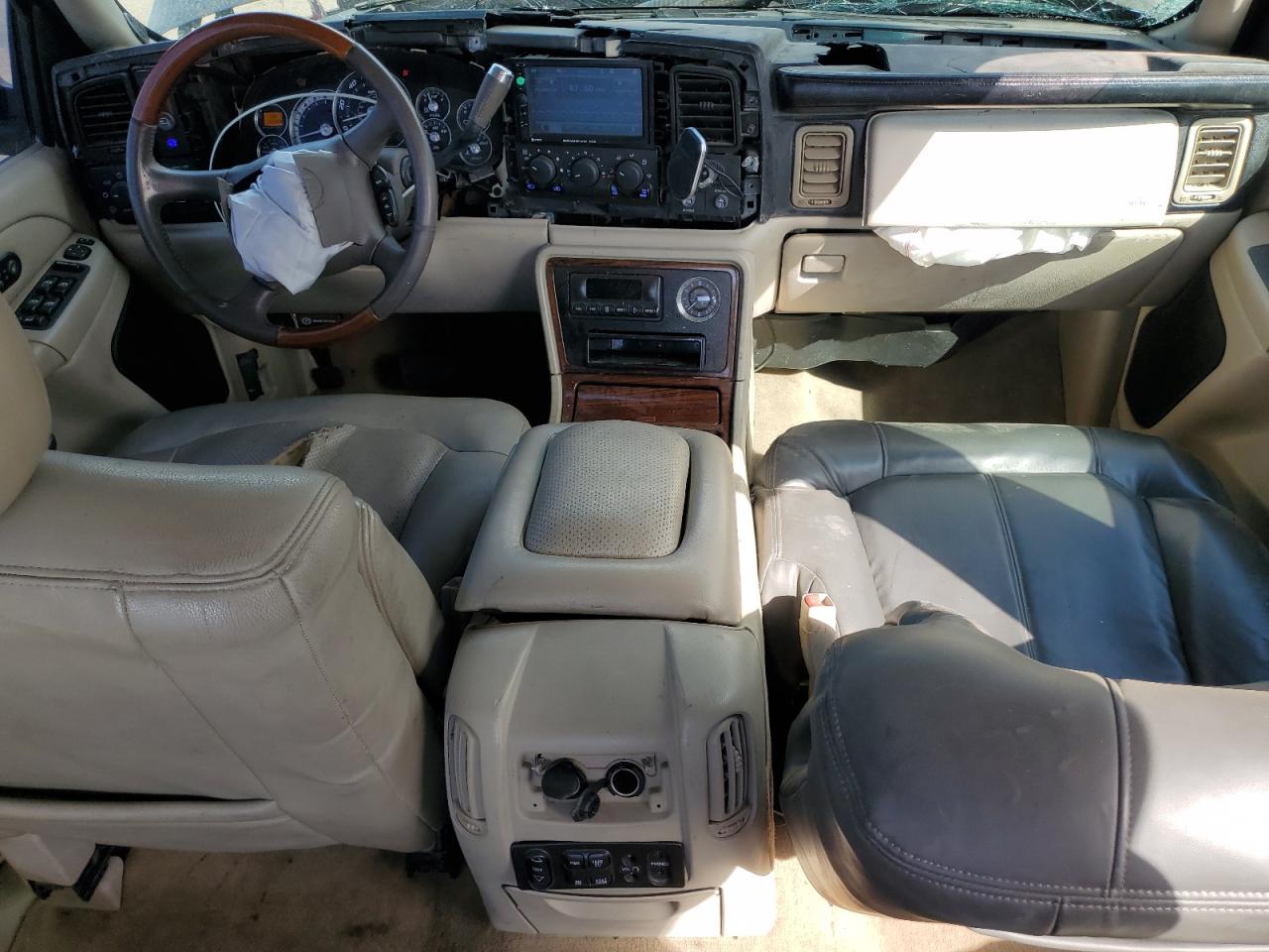 2002 Cadillac Escalade Ext VIN: 3GYEK63N52G275415 Lot: 70503665