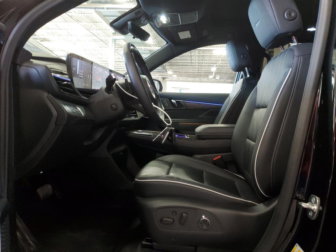 2025 Buick Enclave Avenir VIN: 5GAEVCRS1SJ109563 Lot: 70586815