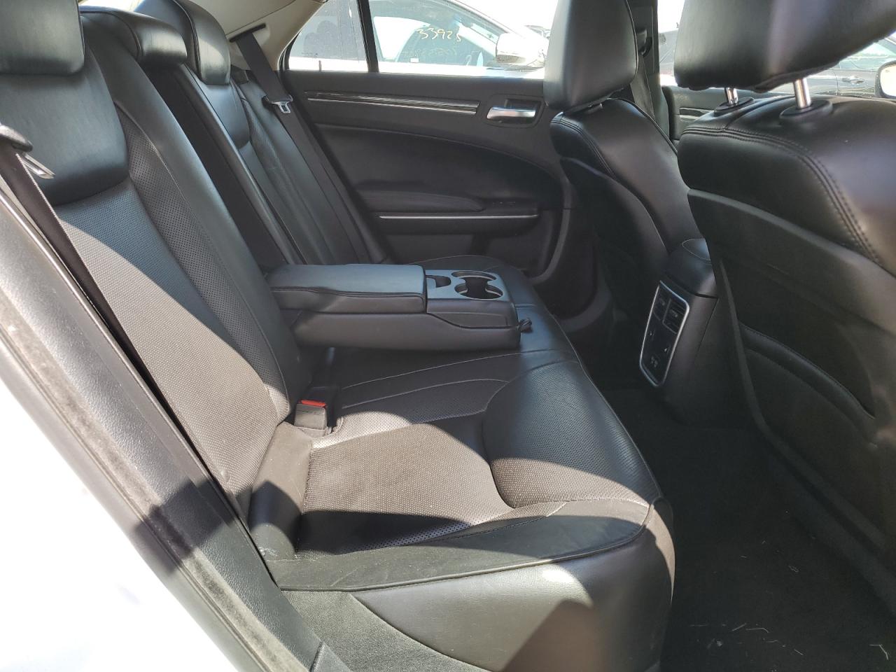 2020 Chrysler 300 Limited VIN: 2C3CCAEG1LH141843 Lot: 70165565