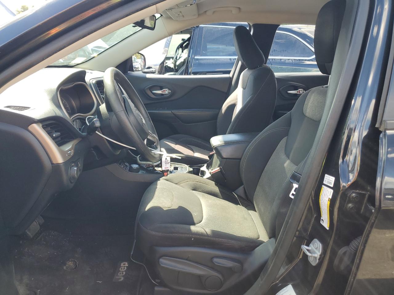 2015 Jeep Cherokee Sport VIN: 1C4PJMAB4FW756634 Lot: 69289715