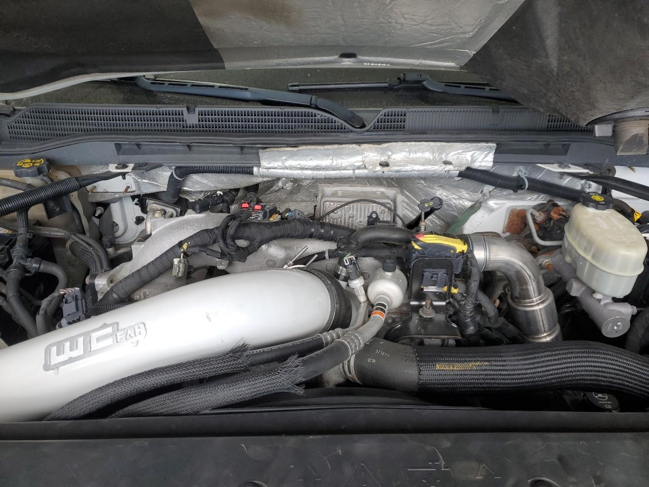 2017 GMC Sierra K2500 Denali VIN: 1GT12UEY7HF150409 Lot: 70551405