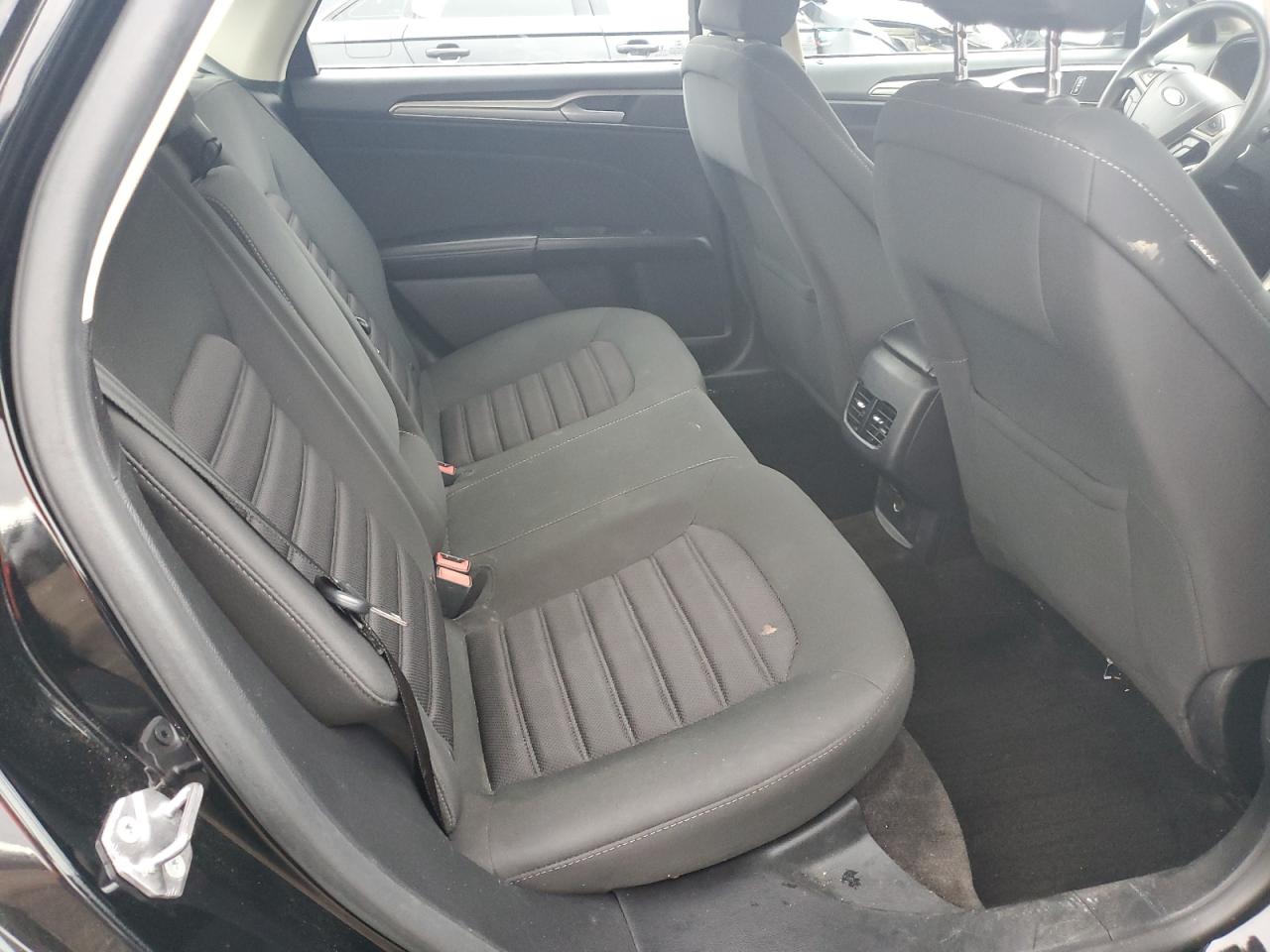 2018 Ford Fusion Se VIN: 3FA6P0HD2JR201774 Lot: 67351525