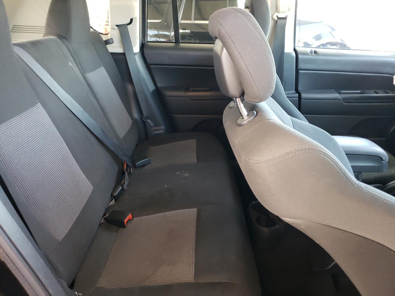 2013 Jeep Compass Sport VIN: 1C4NJDBB8DD281455 Lot: 68042695