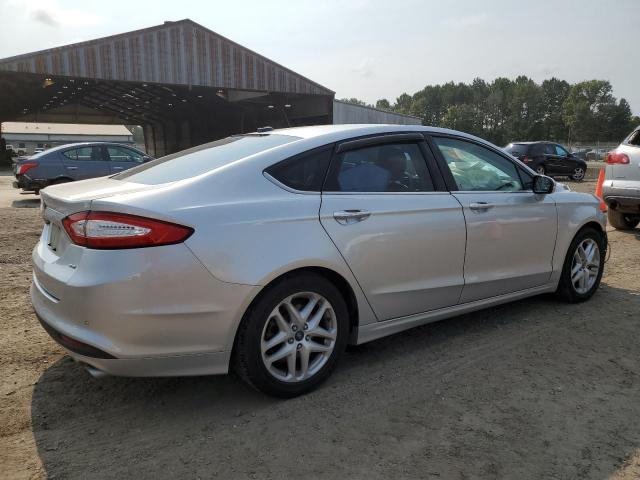 Седаны FORD FUSION 2016 Серебристый