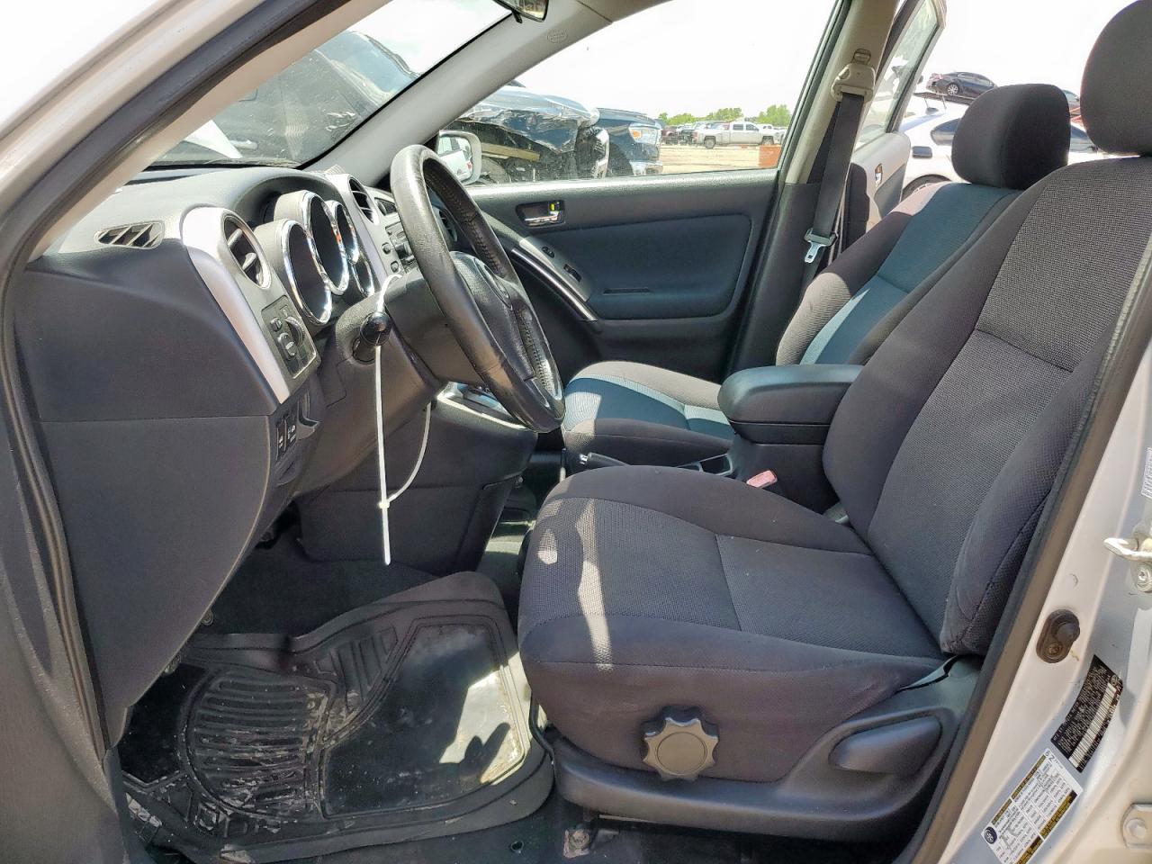 2006 Toyota Corolla Matrix Base VIN: 2T1LR30E26C553893 Lot: 68018925