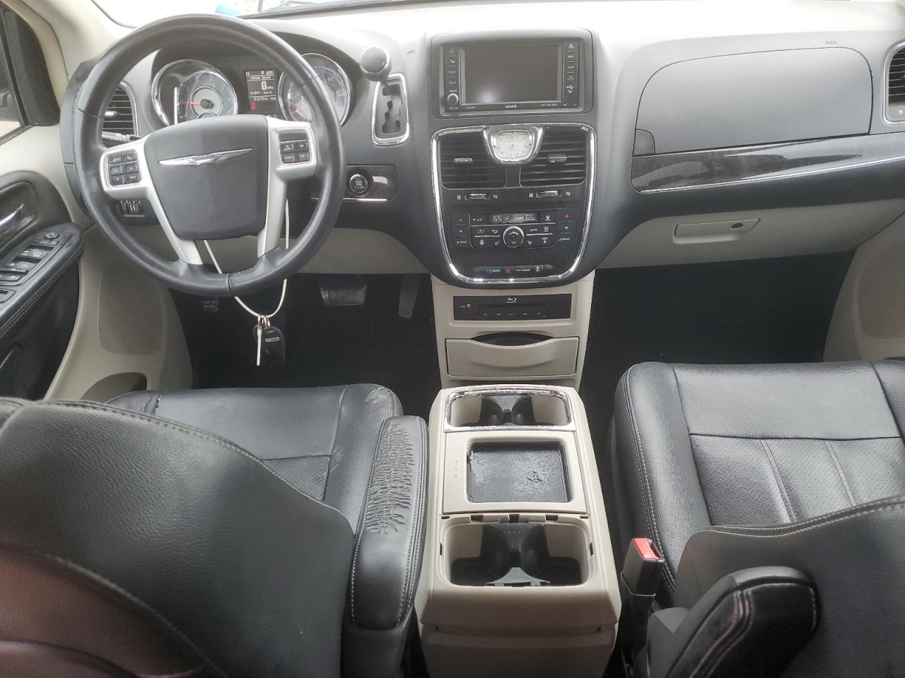 2016 Chrysler Town & Country Touring L VIN: 2C4RC1CG4GR303702 Lot: 68342885