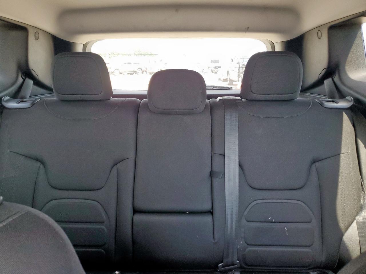 2018 Jeep Renegade Latitude VIN: ZACCJABB5JPH49967 Lot: 66553055