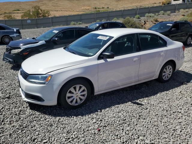 Sedans VOLKSWAGEN JETTA 2012 Biały