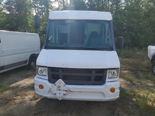 2016 ISUZU NPR   