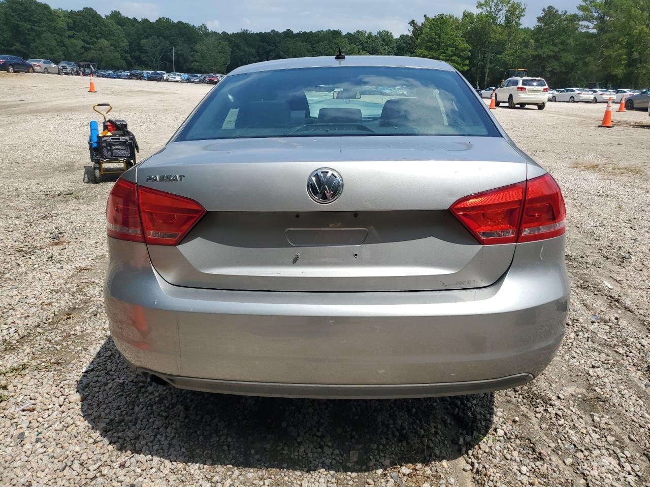 2013 Volkswagen Passat S VIN: 1VWAP7A32DC085622 Lot: 68344595