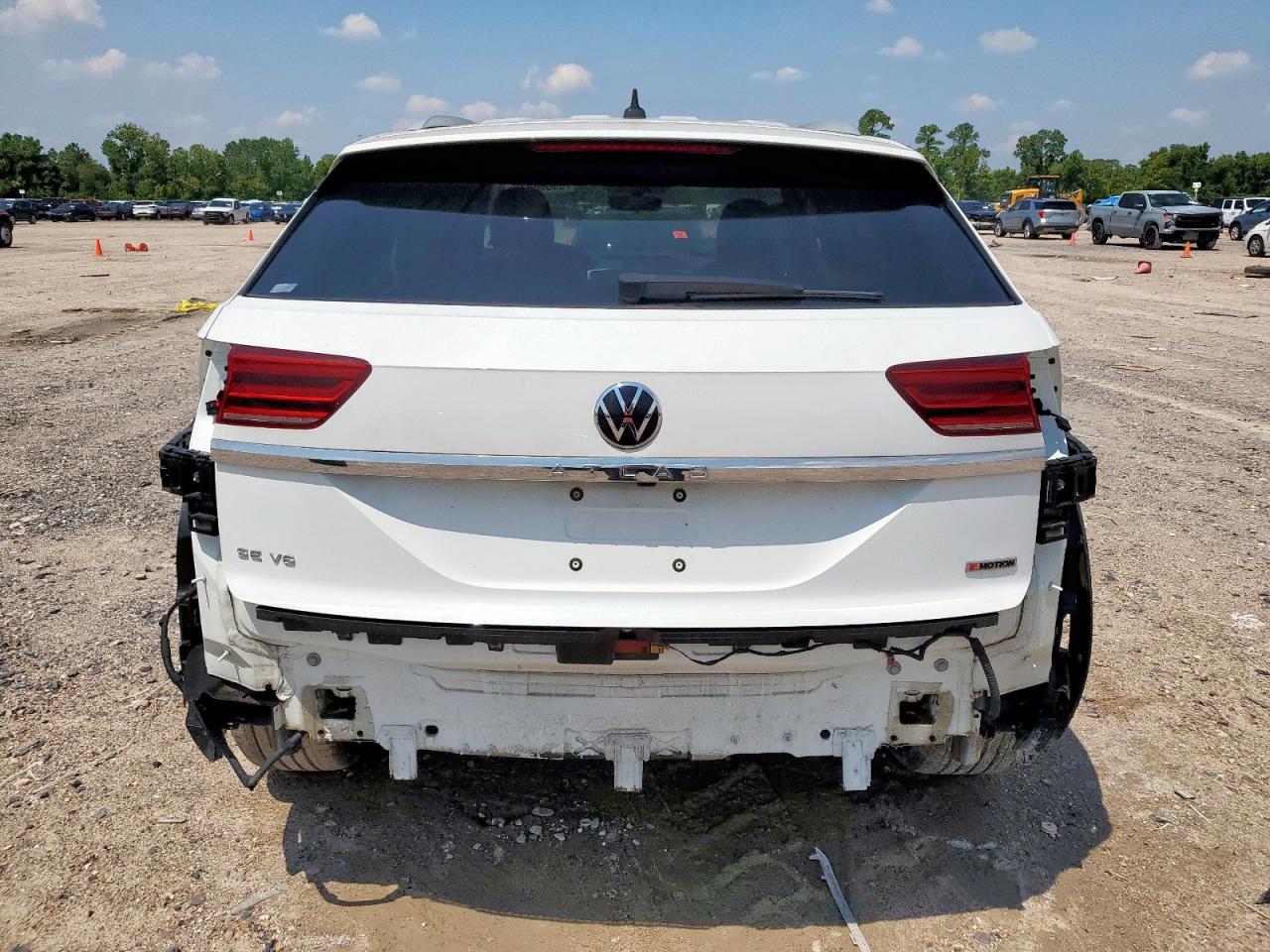 2022 Volkswagen Atlas Cross Sport Se VIN: 1V2HE2CA3NC230589 Lot: 69668835