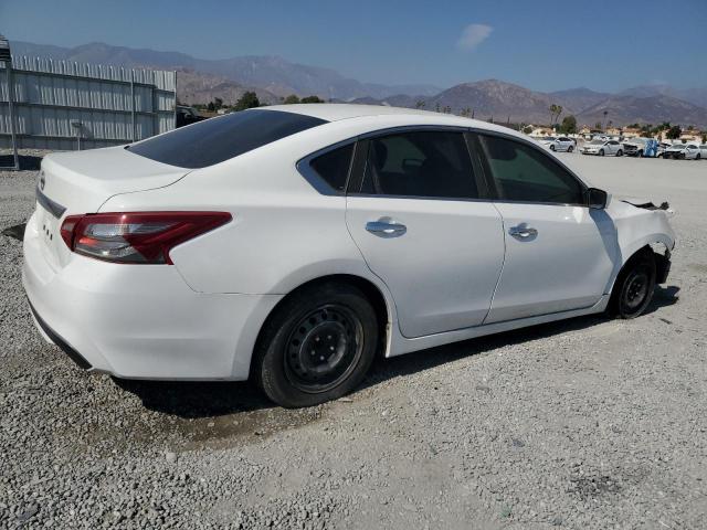 Sedans NISSAN ALTIMA 2016 Biały