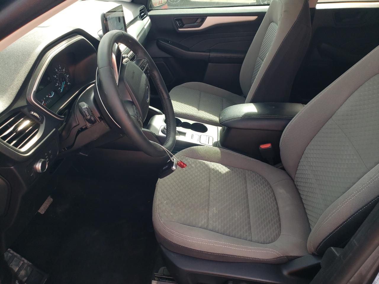 2022 Ford Escape Se VIN: 1FMCU0G60NUB16743 Lot: 69686025