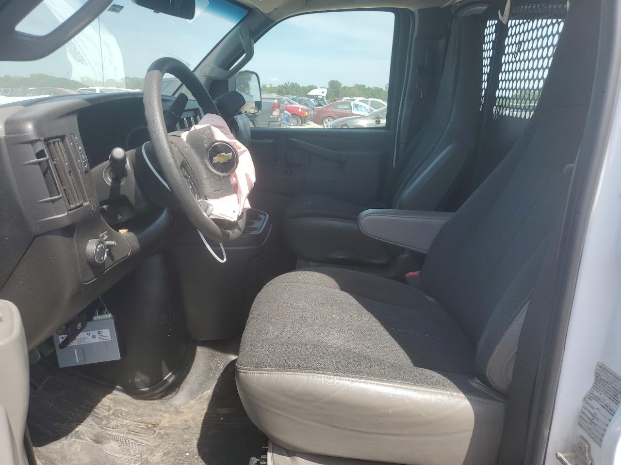 2022 Chevrolet Express G2500 VIN: 1GCWGAFP3N1142781 Lot: 68951655