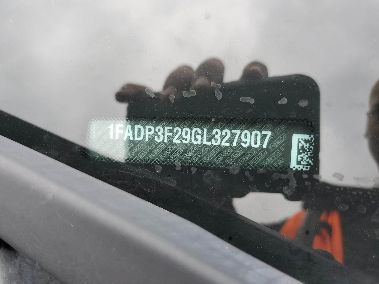 2016 Ford Focus Se VIN: 1FADP3F29GL327907 Lot: 68270735