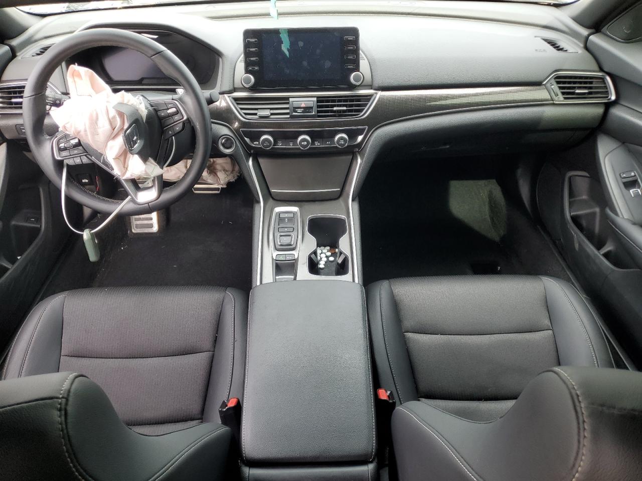 2022 Honda Accord Sport VIN: 1HGCV2F37NA015058 Lot: 70943565