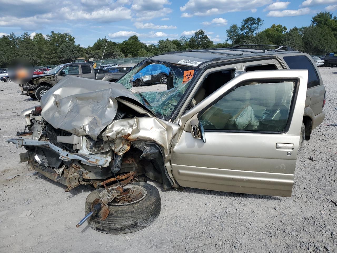 INFINITI QX4 1999. Lot# 70290885. VIN JNRAR07Y7XW061116. Photo 1