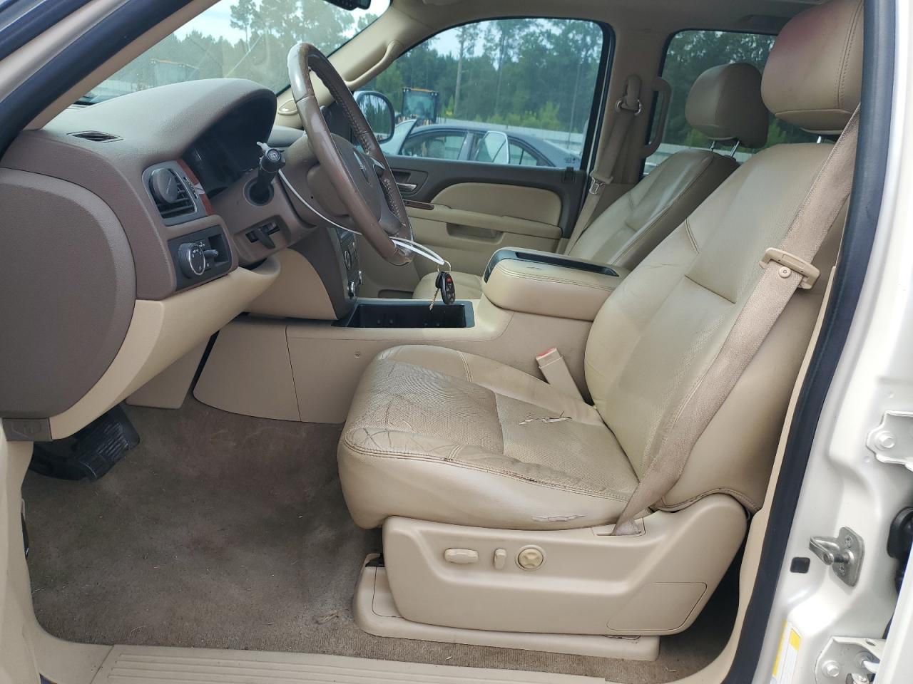 2011 GMC Yukon Xl C1500 Slt VIN: 1GKS1KE05BR203432 Lot: 70701665