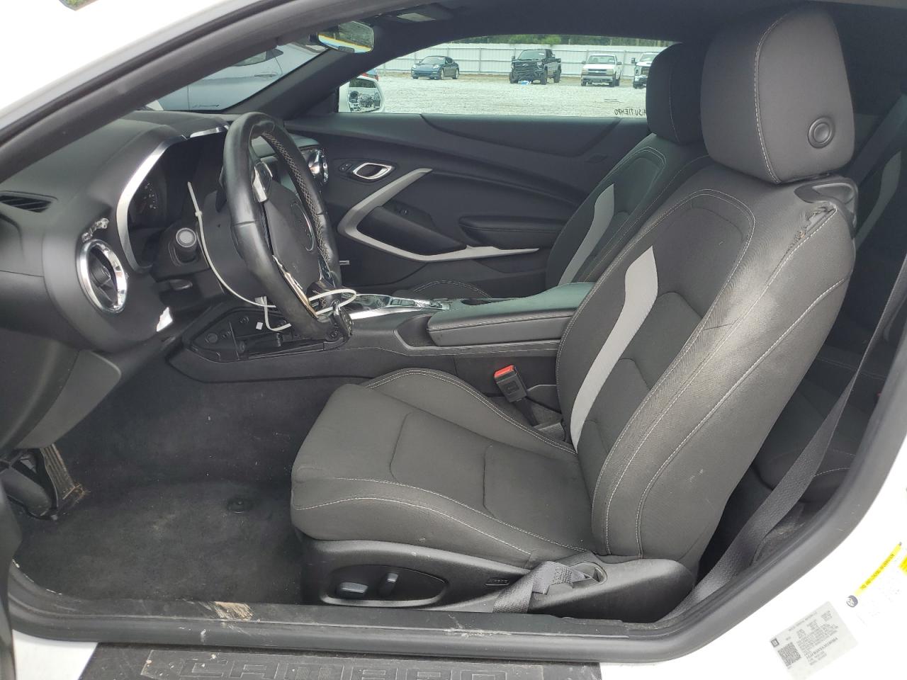 2018 Chevrolet Camaro Lt VIN: 1G1FB1RSXJ0190964 Lot: 67990935