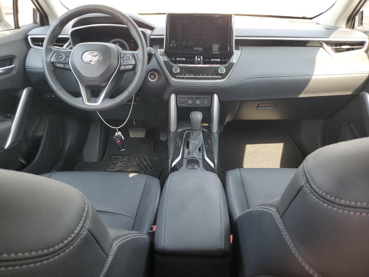 2023 Toyota Corolla Cross Xle VIN: 7MUDAAAG2PV053165 Lot: 67424475