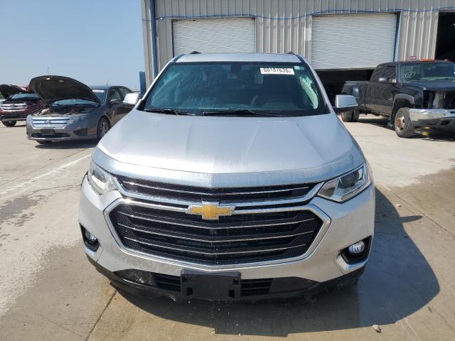  CHEVROLET TRAVERSE 2018 Серебристый