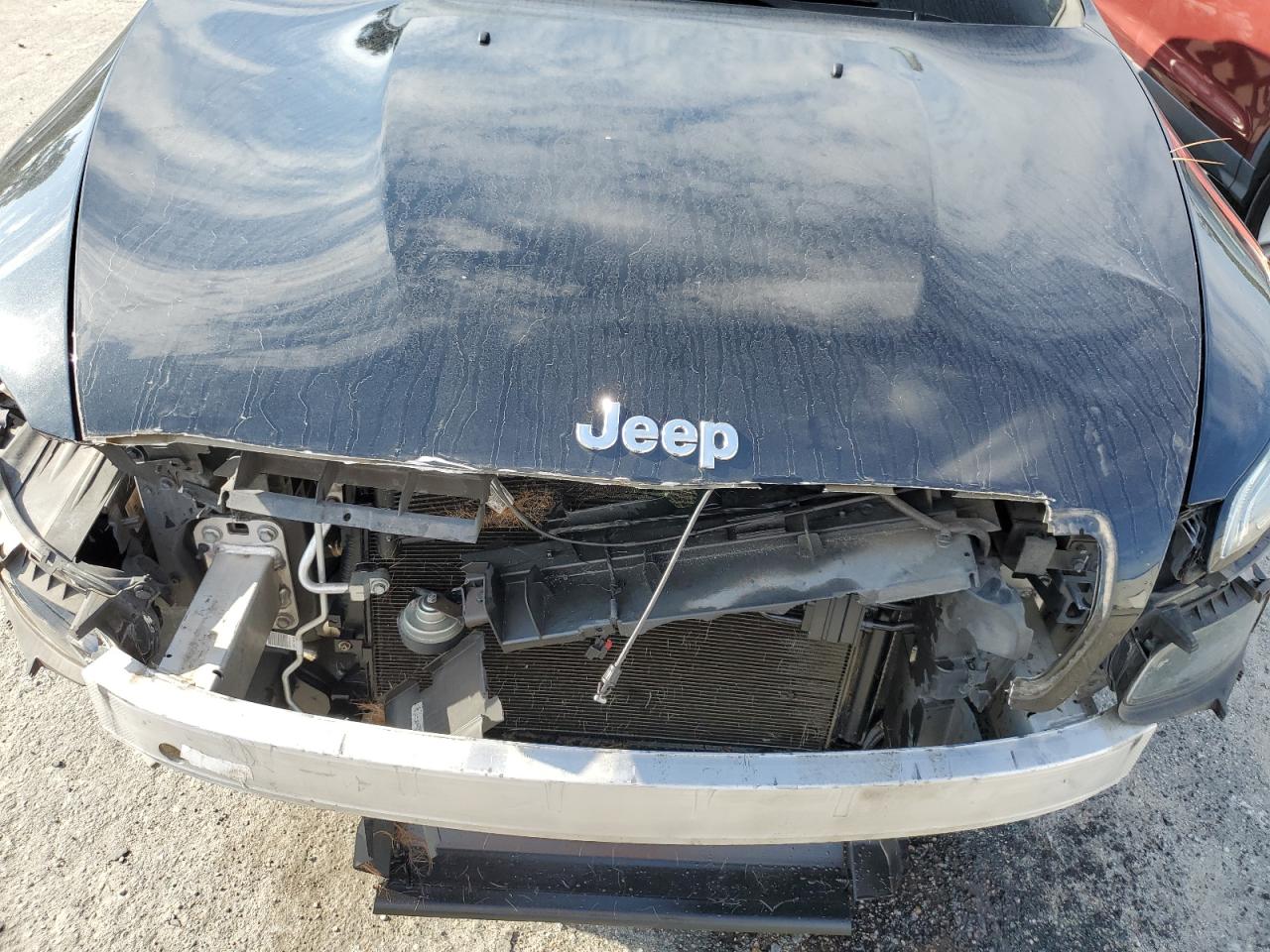 2016 Jeep Cherokee Latitude VIN: 1C4PJLCB4GW161114 Lot: 70185965