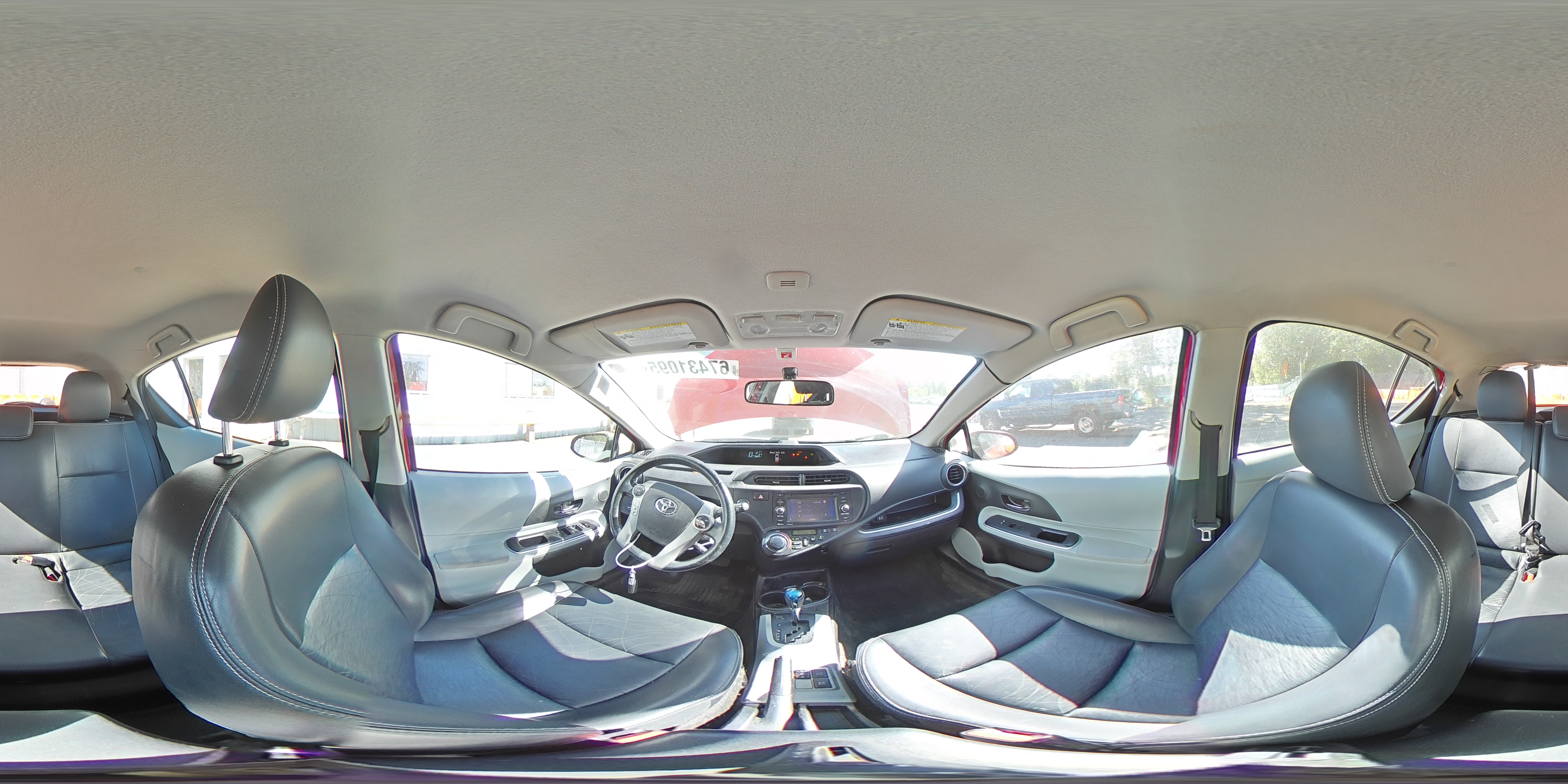 2014 Toyota Prius C VIN: JTDKDTB33E1574258 Lot: 67431095