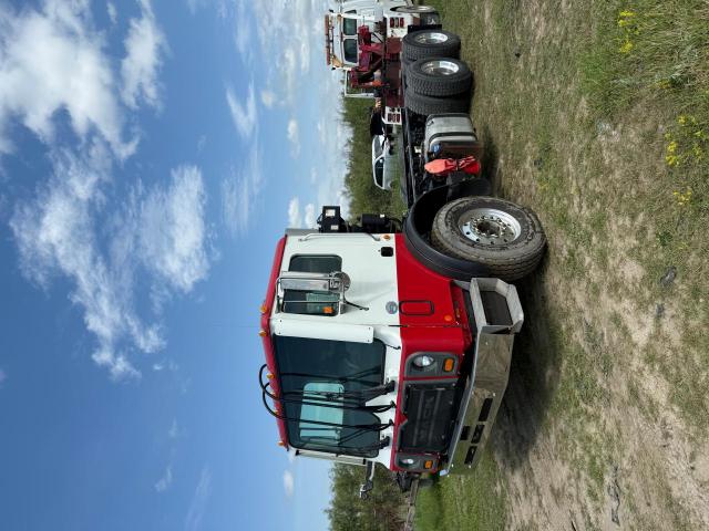 2015 MACK 600 MRU600 - TRUCKS SEMI TRUCK