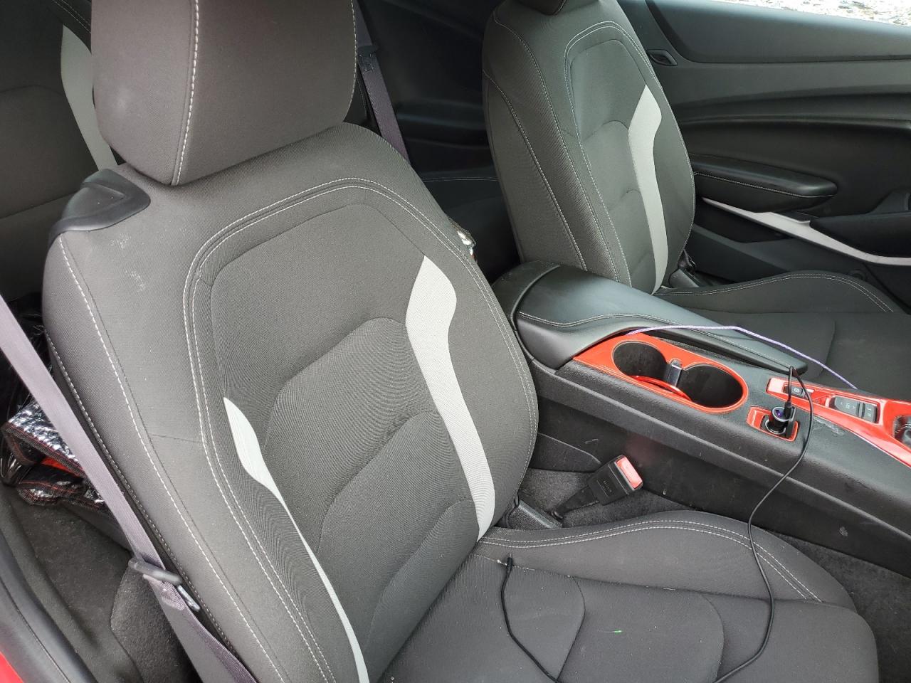 2017 Chevrolet Camaro Lt VIN: 1G1FB1RX2H0119019 Lot: 68692825