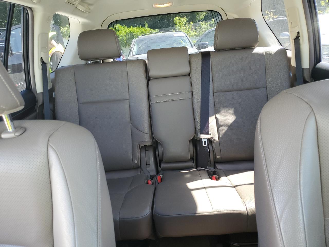 2016 Lexus Gx 460 VIN: JTJBM7FX5G5137570 Lot: 69875995