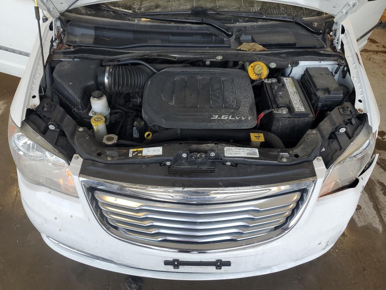 2016 Chrysler Town & Country Touring L VIN: 2C4RC1CG6GR269648 Lot: 67390805